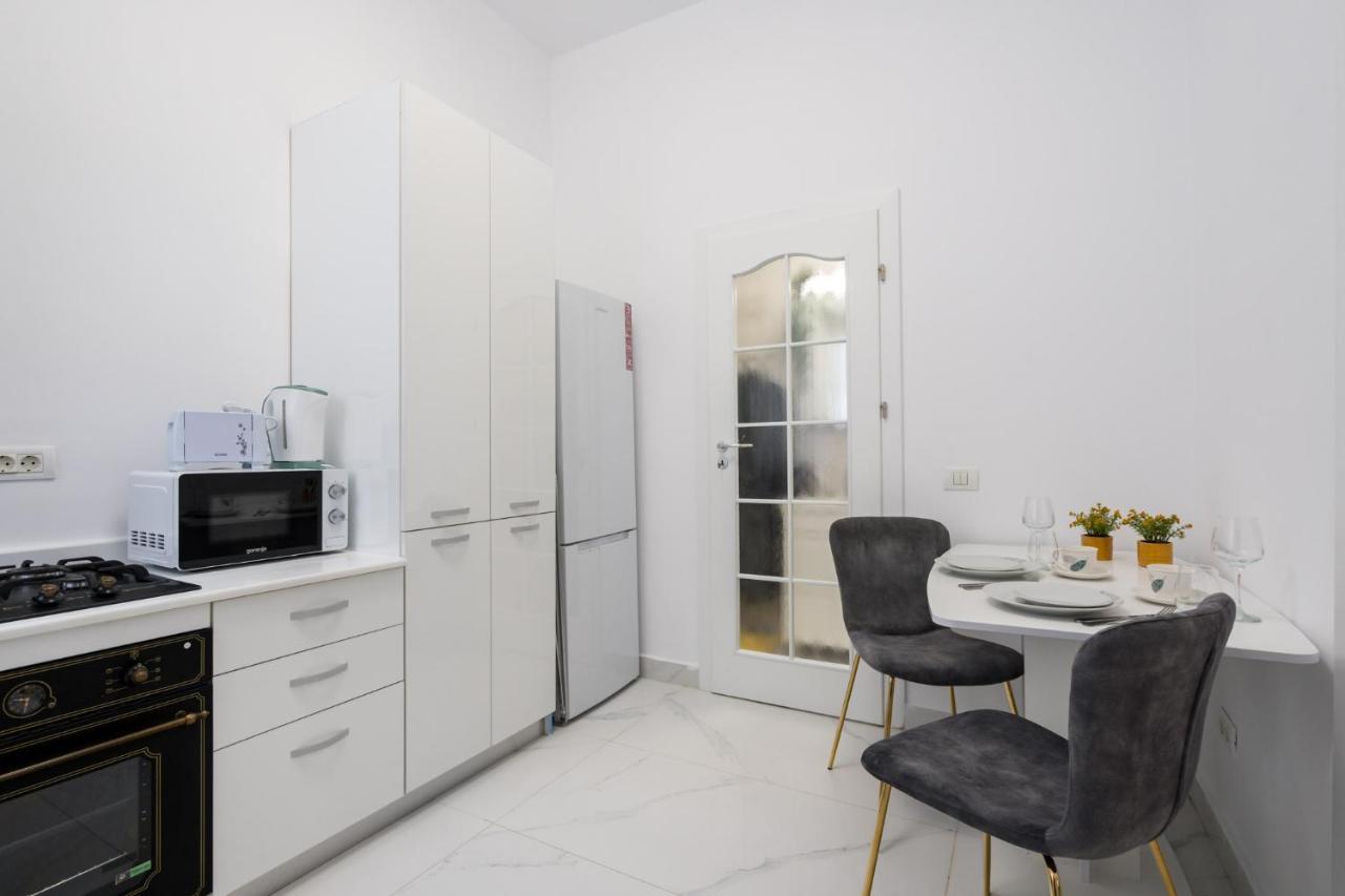 Sunset-apartment Apartment